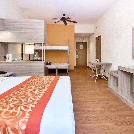 Microtel By Wyndham Boracay Balabag  Εξωτερικό φωτογραφία