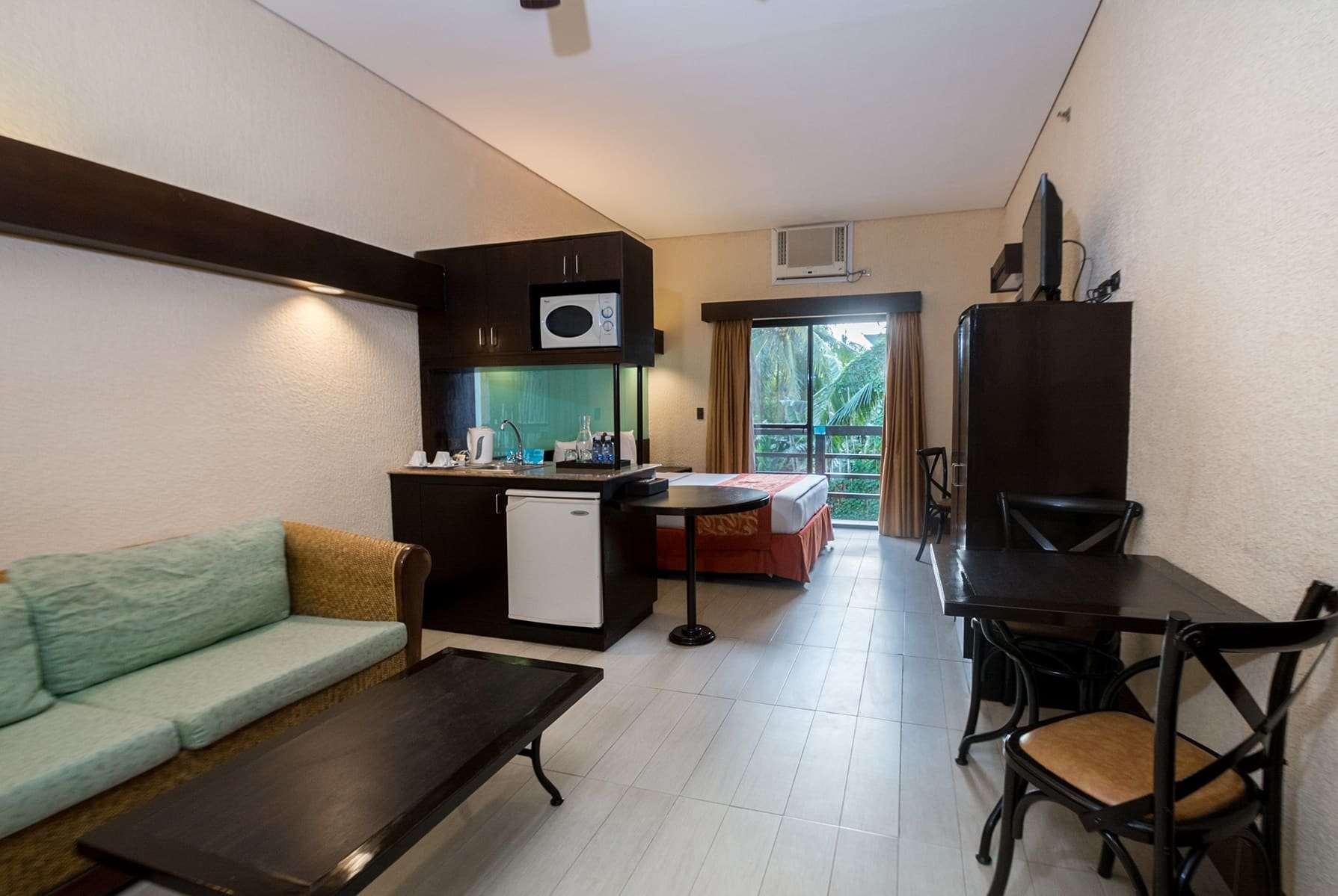 Microtel By Wyndham Boracay Balabag  Εξωτερικό φωτογραφία