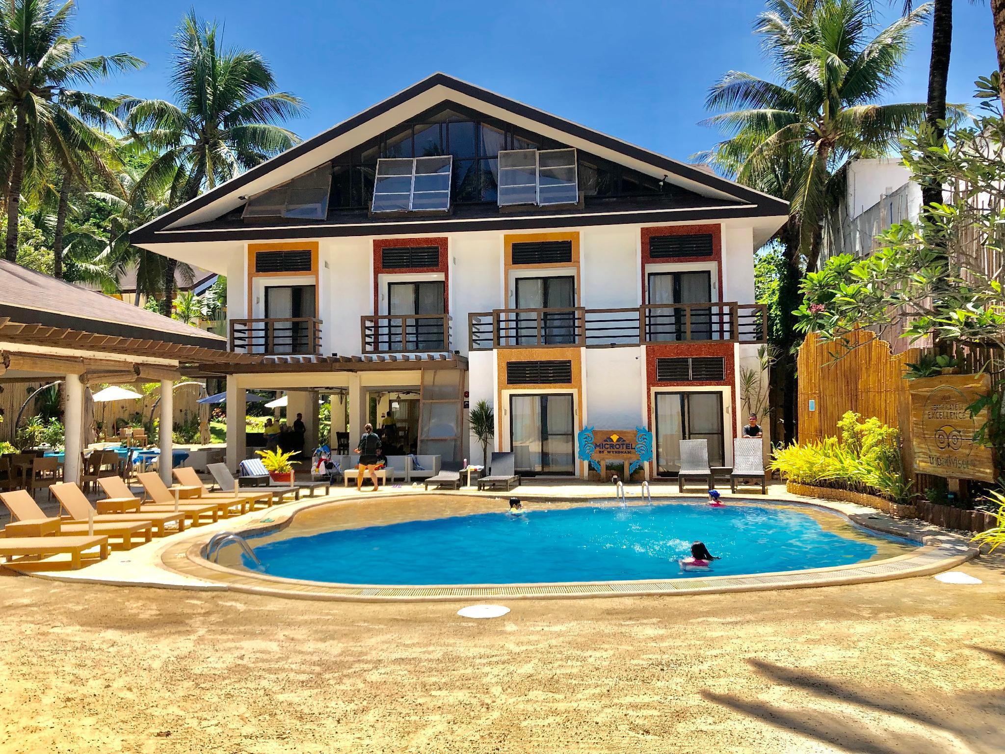 Microtel By Wyndham Boracay Balabag  Εξωτερικό φωτογραφία