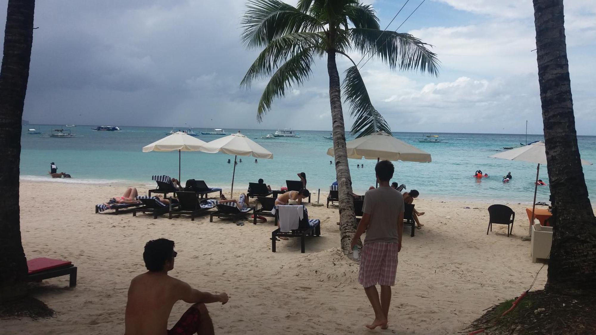 Microtel By Wyndham Boracay Balabag  Εξωτερικό φωτογραφία